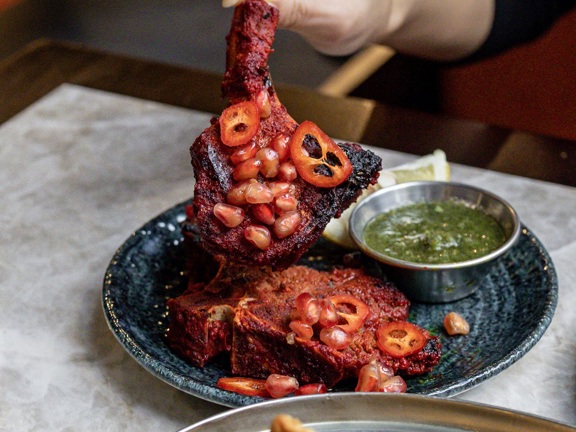 Lamb chops with mint sauce and chillies