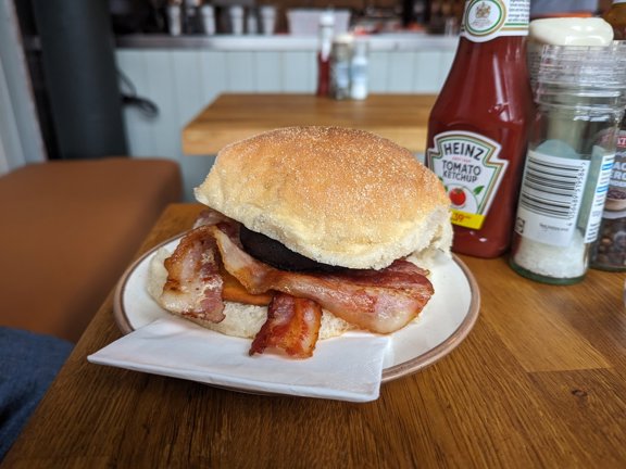 Filled morning roll