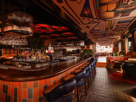 Bar and restaurant at Sisi